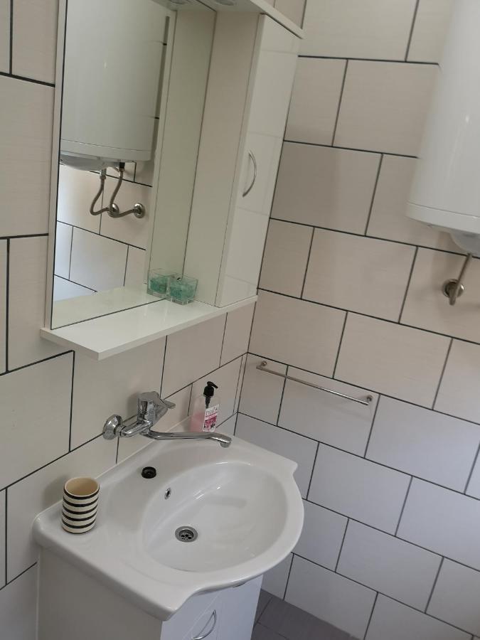 Apartments Merion Стариград-Пакленица Стая снимка