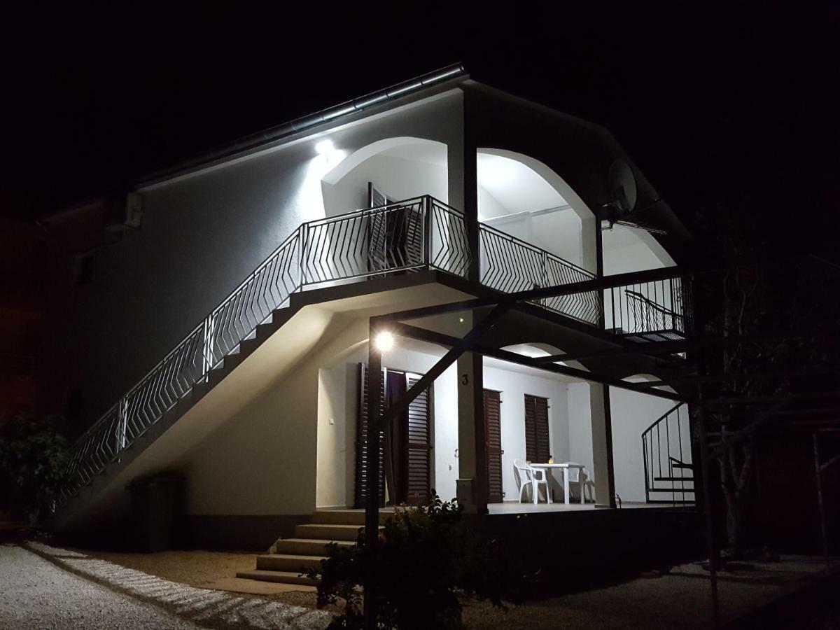 Apartments Merion Стариград-Пакленица Екстериор снимка